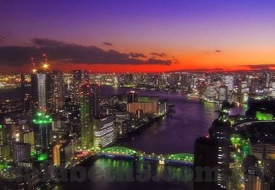横滨水手足球比分-横滨水手，赛场风云中的比分密码与足球哲学